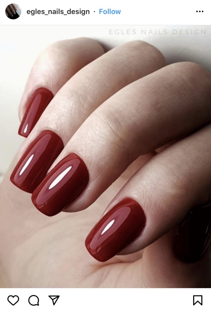 vernis foncé